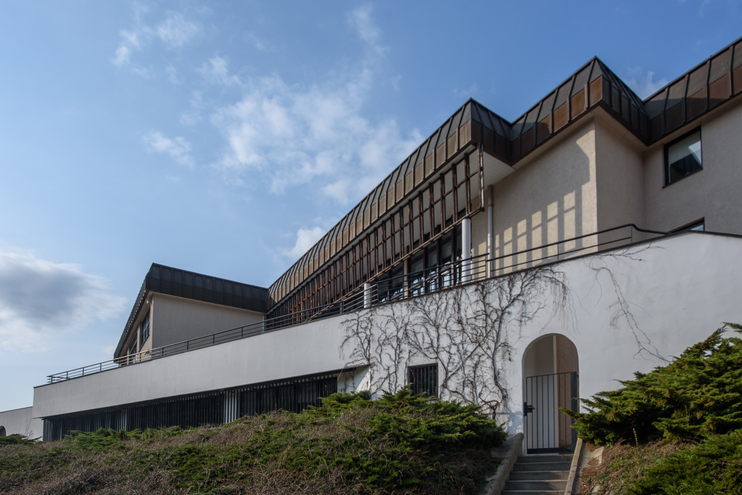 Zdjęcie architektury budynku Uniwersytet Kardynała Stefana Wyszyńskiego (dawniej Akademia Teologii Katolickiej) - rozbudowa